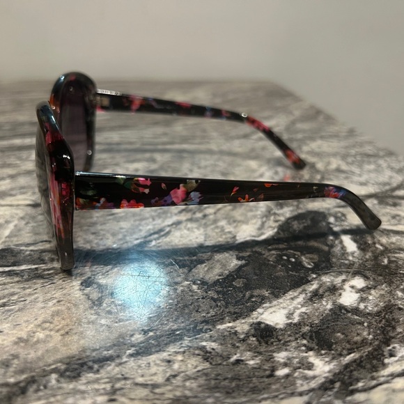 Black and Pink Oversized Cat-Eye Sunglasses main image 5
